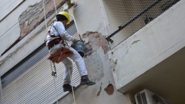 Accidente laboral en Posadas: un obrero de la construcción cayó desde un segundo piso. Archivo.