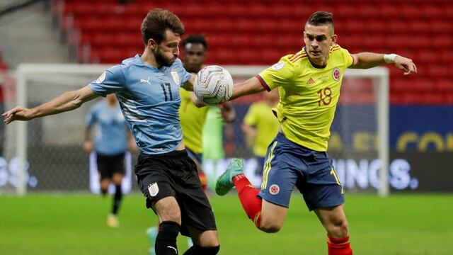 Uruguay y Colombia se juegan todo en la última doble fecha FIFA. (AP Photo/Silvia Izquierdo)