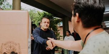 El gobernador de Misiones fue víctima de hackeo y suplantación de identidad.