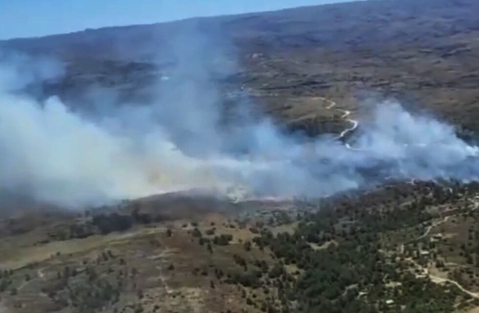 Incendios en Córdoba: bomberos combatieron los focos desatados en El Duranzo y la Cuesta de Brochero