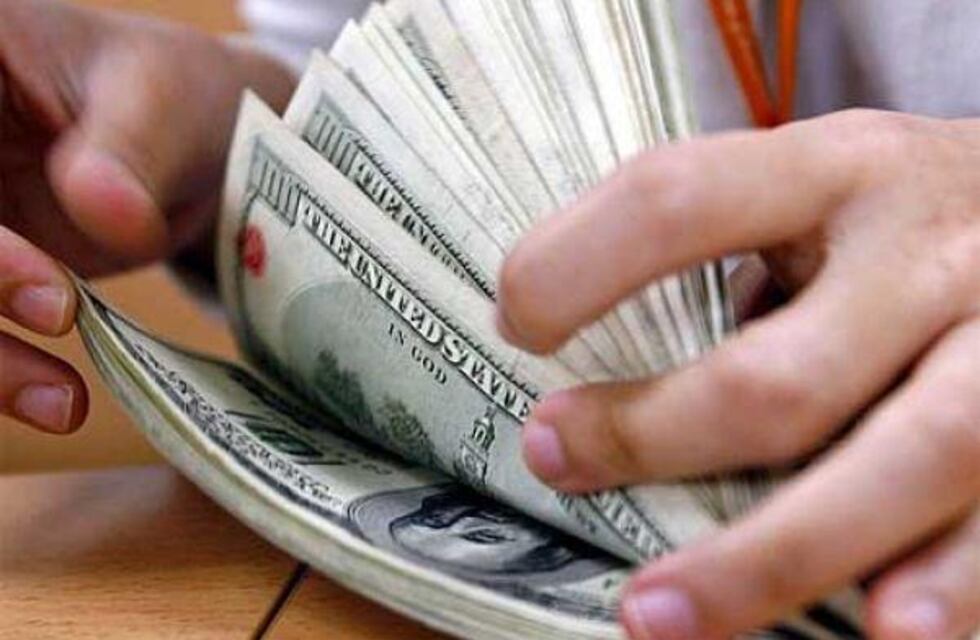 Dólar blue en Rosario: la divisa cierra una semana inestable y coloca la mira en diciembre