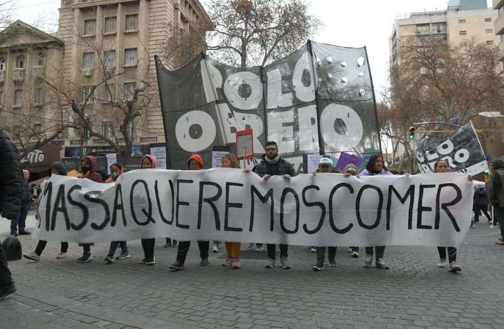 Piqueteros volvieron a marchar este jueves 24 de agosto por las calles de Mendoza