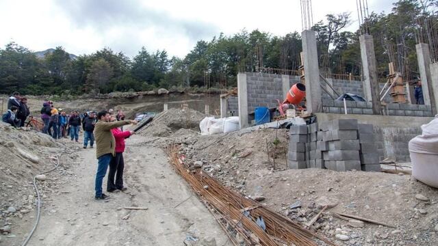 Municipalidad recorrió avances de obras y terrenos otorgados a Cooperativas y Mutuales