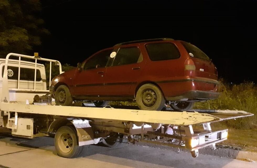 Alcoholizado, robó un cono de un puesto de control preventivo: le sacaron el auto