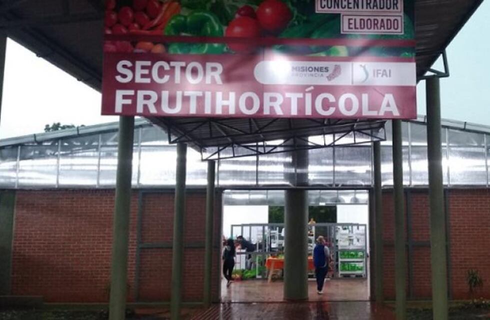 Gran concurrencia en el Mercado Concentrador de la ciudad de Eldorado
