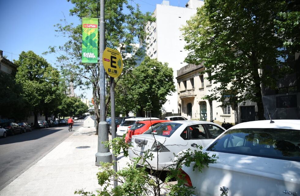 Desde el lunes, el estacionamiento medido vuelve a su horario habitual en La Plata