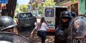 Femicidio de Vilma Mercado: intentaron linchar al acusado a la salida del juicio en Eldorado.