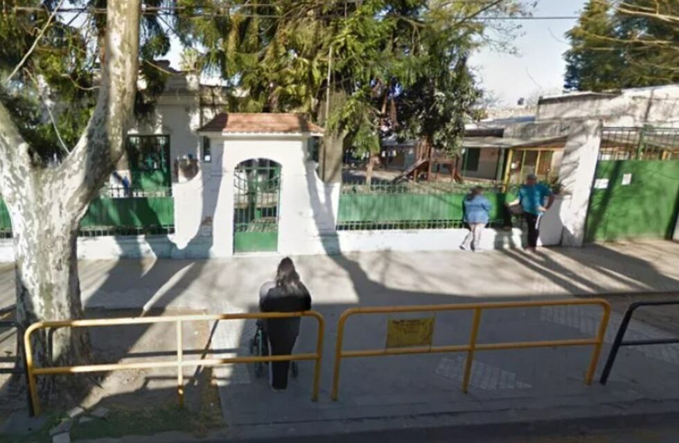 Denunciaron a una maestra por abusar y maltratar a niñas en un jardín de Rosario