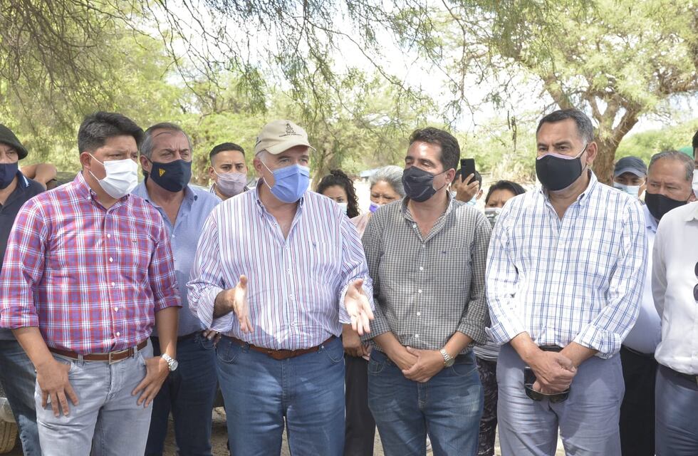 Jaldo visitó a los damnificados por el desborde del río Santa María