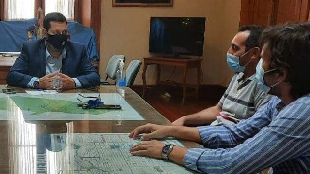 Reunión para coordinar el operativo de vacunación