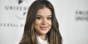 Hailee Steinfeld.