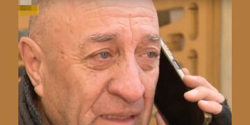 Oscar Montoya tiene 68 años y es el sostén de su familia.