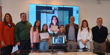 Una joven de Carlos Paz fue premiada por la creación de una app que detecta incendios forestarles: junto a su equipo viajaran a Silicon Valley