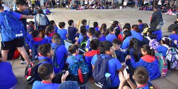 Primer día de clases en Córdoba en medio de un paro decretado por la Uepc. (Ramiro Pereyra/La Voz)
