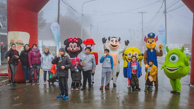 “Corriendo por una infancia feliz” en Tolhuin