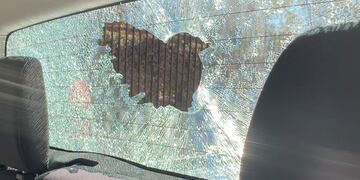 Vandalismo. La camioneta que le rompieron a la Patrulla Ambiental (Municipalidad).