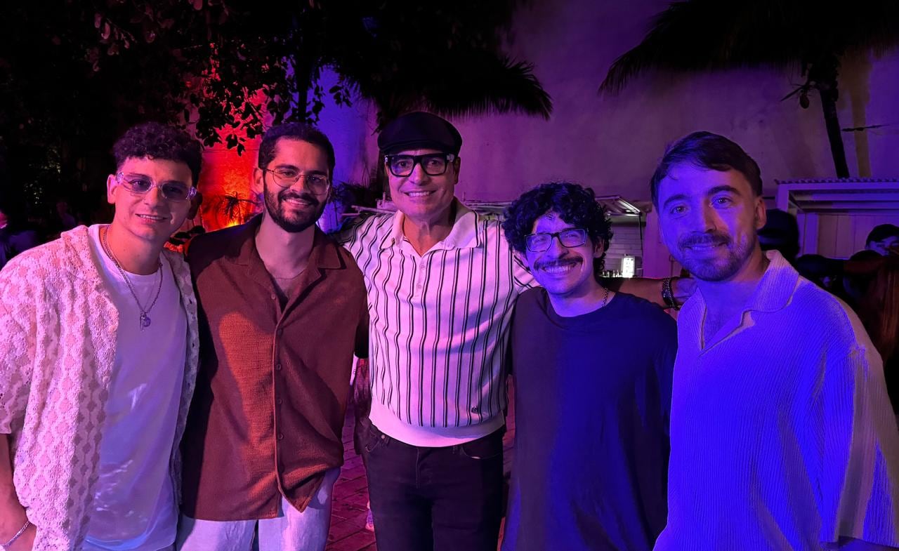 Nacho Colombini junto a Chayanne.