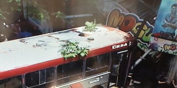 El video del impactante siniestro vial que protagonizó un colectivo en Córdoba.