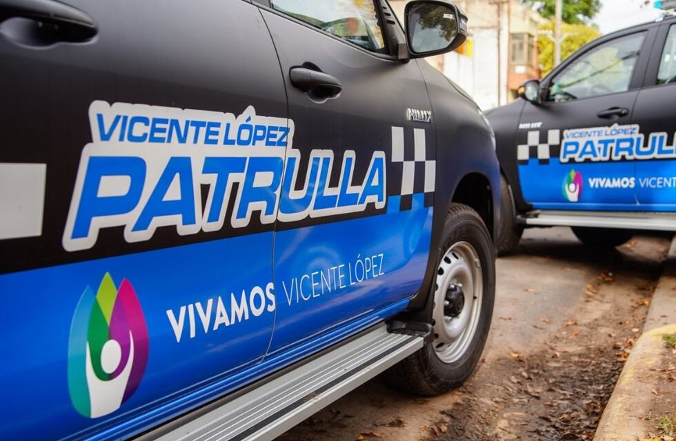 Un abogado atropelló a un motociclista que le rompió un espejo