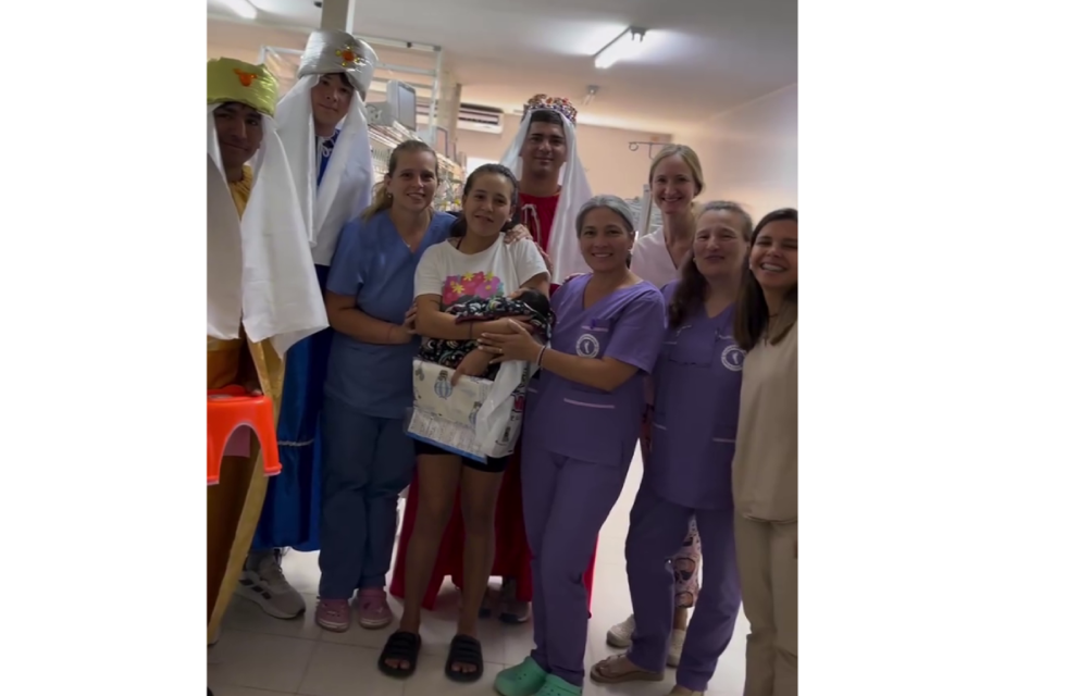 Los Reyes Magos llevaron alegría y regalos a los niños del Hospital Jaime Ferré