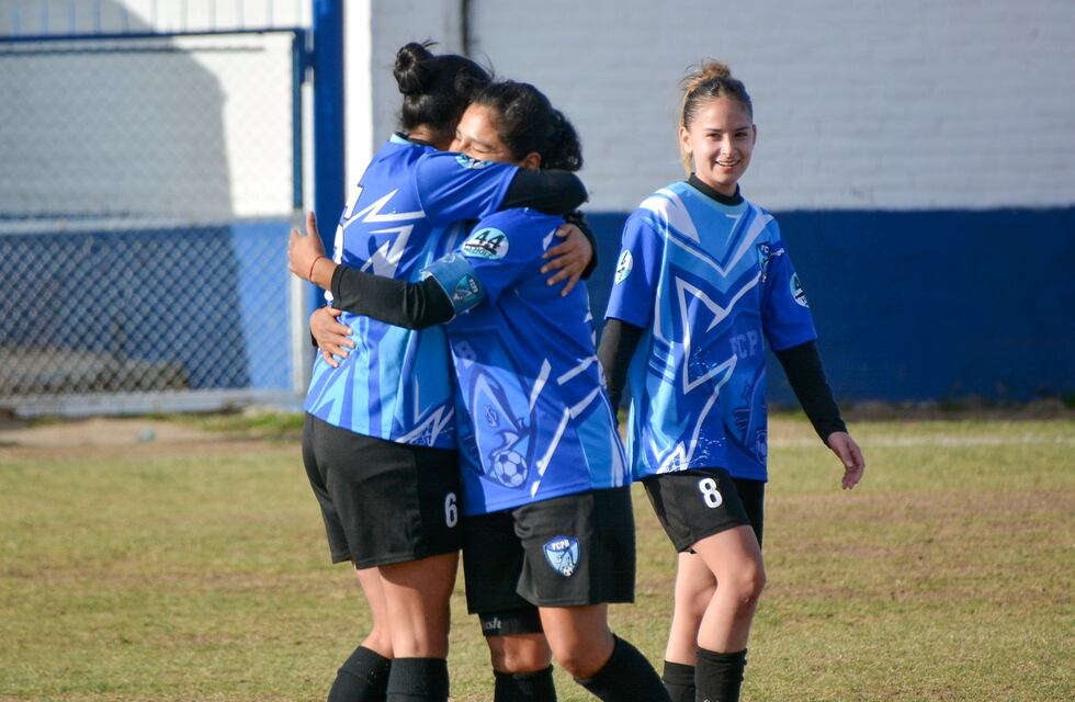 Fútbol Femenino: Puerto Belgrano, con una goleada, sube en la tabla