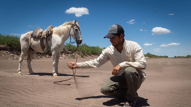 Foto: Ignacio Blanco / Los Andes
Crisis Hidrica, Sequia , puestero gaucho chivo desierto