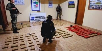 Jardín América: secuestran marihuana de contrabando.