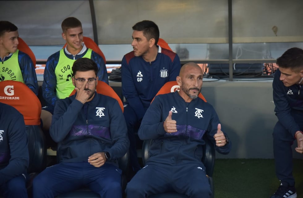 Ganó Talleres con Pablo Guiñazú como DT interino: primer triunfo del Cholo en el país y qué dijo