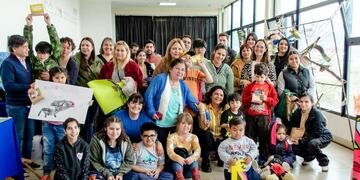 Terapia Asistida con Perros cerró el 2023 con una increíble muestra de arte