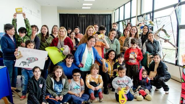 Terapia Asistida con Perros cerró el 2023 con una increíble muestra de arte