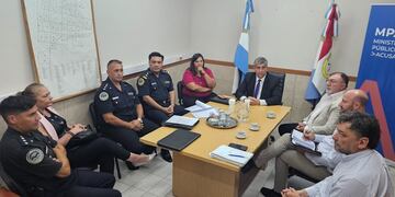 El Fiscal Regional Carlos Vottero junto con la Policía Federal