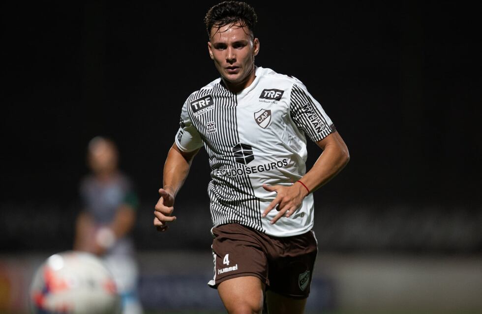 Augusto Schott marcó el segundo gol de Platense en la goleada por 5-1 ante Argentino de Merlo