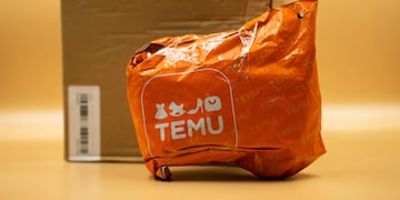 Pidió unas fundas para almohada en Temu y quedó indignada con lo que recibió.