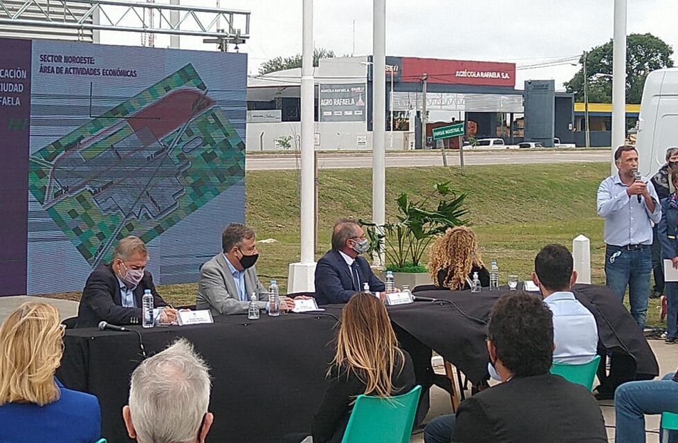 Sin Omar Perotti en Rafaela, se presentaron 8 ofertas para obras de infraestructura en el área industrial