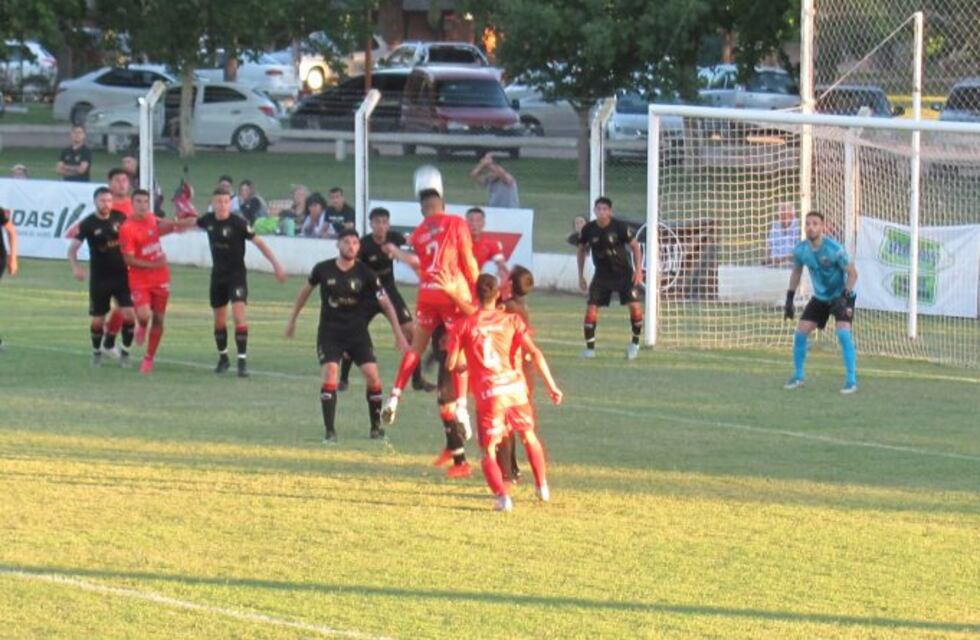 Derrota del 9 de Morteros y empate de Centro Social de Brinkmann en el Regional Amateur