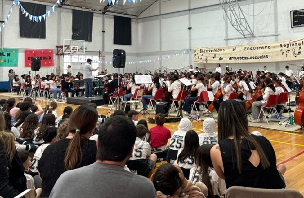 Se realizó en Gonzales Chaves el XIV Encuentro Regional de Orquestas Bonaerenses