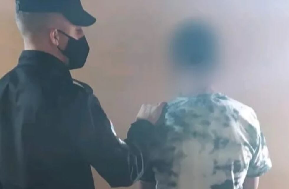 Le amputó dos dedos a su vecino en una pelea