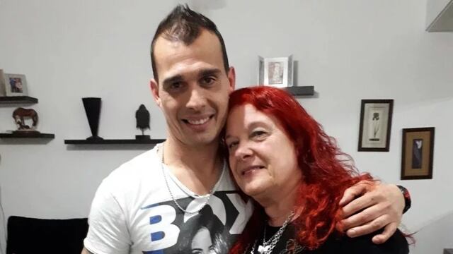 Gabriel García Gurrea y su madre Cristina.