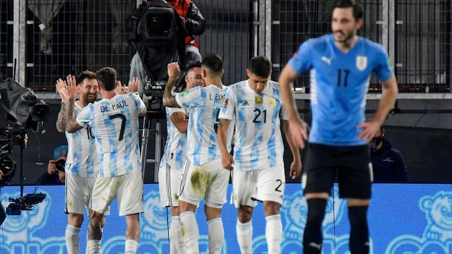 Argentina goleó 3-0 a Uruguay en el Monumental. (Foto: AP)