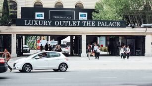 Ropa de marca a precios accesibles.