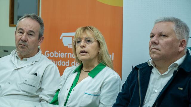 Dra. Paola Quevedo Servicio de Neurología Hospital Arroyito