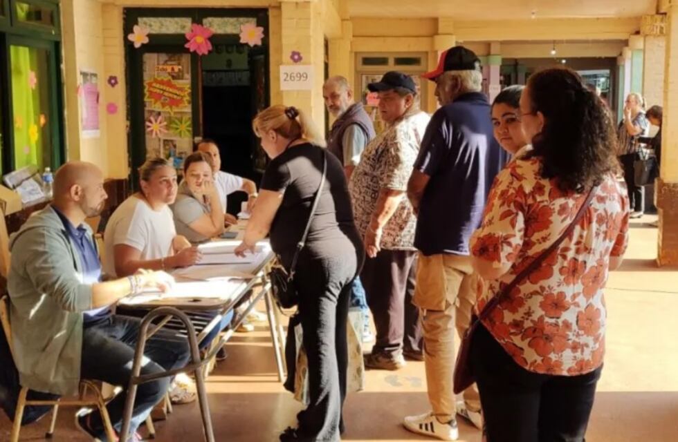 Puerto Iguazú: algunos inconvenientes con los padrones pero gran concurrencia de votantes