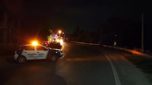 Vuelco en Huerta Grande: una conductora perdió el control y terminó en la banquina