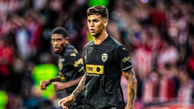 Enzo Barrenchea, convocado por Lionel Scaloni.