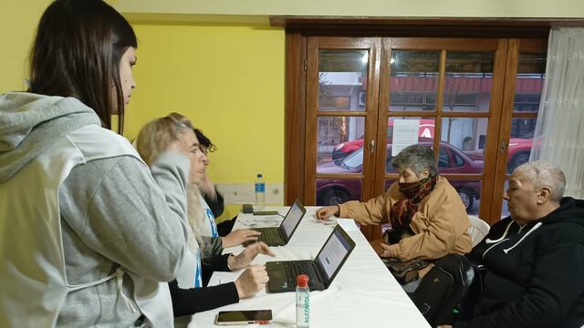 Continúan las inscripciones para los subsidios de luz y gas en el Centro de Jubilados 27 de octubre de Tres Arroyos