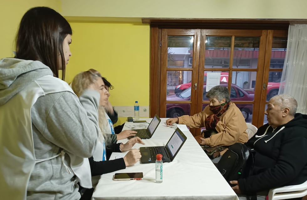 Continúan las inscripciones para los subsidios de luz y gas en el Centro de Jubilados 27 de octubre de Tres Arroyos