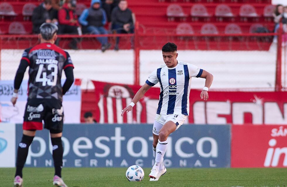 Con un golazo de Galarza, Talleres igualó a 1 con Barracas Central por la fecha 10
