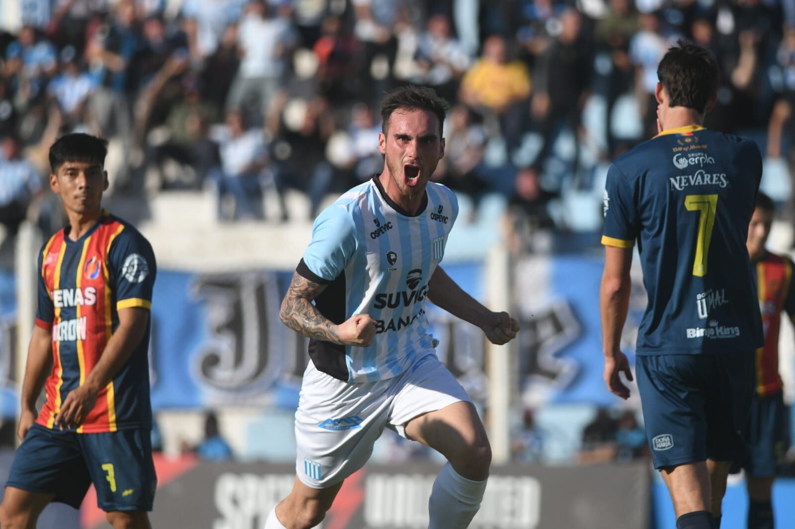 Racing recibió a Colegiales por la Primera Nacional. (Ramiro Pereyra / La Voz)