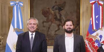 El presidente Alberto Fernández con su par chileno, Gabriel Boric (Archivo)