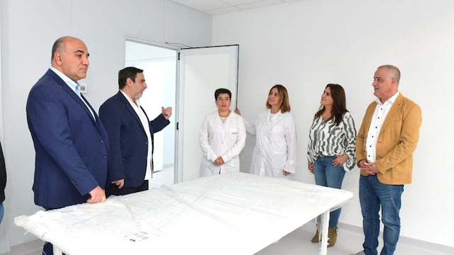 Manzur recorrió las instalaciones del Centro Modular Sanitario de Tafí Viejo